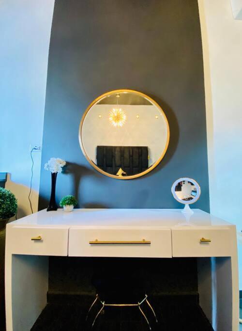 Pasavento - Modern Black Suite Camaceyes Exterior photo